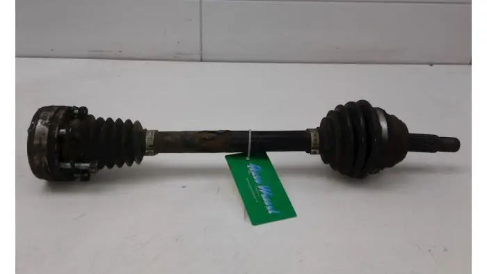 Aandrijfas links-voor Volkswagen Polo 94-