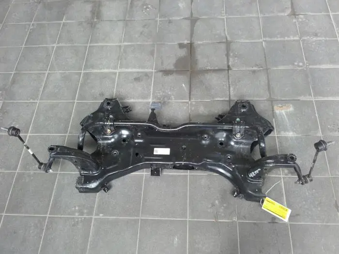 Subframe Kia Cee'D