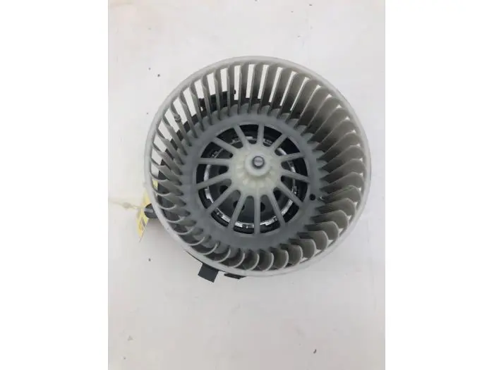 Kachel Ventilatiemotor Opel Crossland X